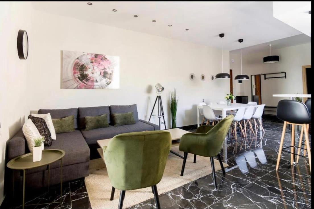4 Bedroom Penthouse In Center Of Apartment